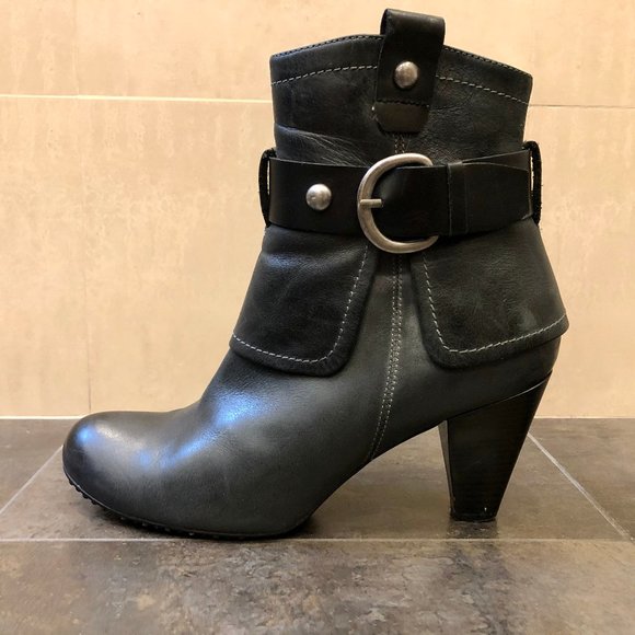 Blondo grey leather heeled ankle boots - Picture 4 of 11